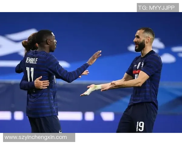 阿积士与狼队激战正酣谁能在这场对决中笑到最后